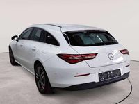 Gebraucht Mercedes CLA200 150 PS (110 kW) 2021 Polarweiß Kombi