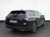 Gebraucht VW Passat R-line 272 PS (200 kW) 2024 Schwarz Kombi