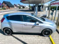 Gebraucht Ford Fiesta Titanium 96 PS (70 kW) 2012 Silber Kleinwagen