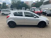 Gebraucht Opel Corsa Edition 80 PS (58 kW) 2009 Silber Kleinwagen