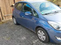 Gebraucht Hyundai ix20 90 PS (66 kW) 2013 Blau Kleinwagen