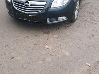 Gebraucht Opel Insignia 160 PS (117 kW) 2010 Schwarz Kombi