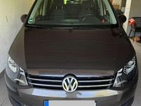 Gebraucht VW Sharan Comfortline 140 PS (102 kW) 2015 Braun Van / Kleinbus