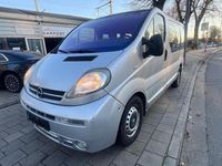 Gebraucht Opel Vivaro 135 PS (99 kW) 2005 Silber Van / Kleinbus