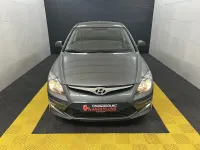 Second-hand Hyundai i30 109 CP (80 kW) 2011 Gri Berlinǎ