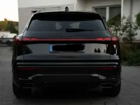 Second-hand Audi Q5 Edition .1 204 CP (150 kW) 2025 Negru SUV