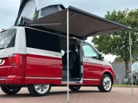 Gebraucht VW Multivan 150 PS (110 kW) 2016 Rot Van / Kleinbus