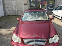 Gebraucht Mercedes C200 Classic 163 PS (119 kW) 2004 Rot Limousine