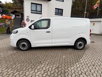 Gebraucht Peugeot Expert Avantage 122 PS (89 kW) 2017 Weiß Van