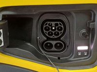 Używany Renault 5 E-Tech Techno 110 kW (150 KM) 2026 Żółty Sedan/Limuzyna
