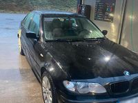 Gebraucht BMW 318 143 PS (105 kW) 2002 Schwarz Limousine