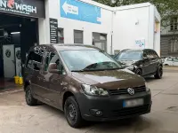 Gebraucht VW Caddy 105 PS (77 kW) 2011 Braun Van / Kleinbus