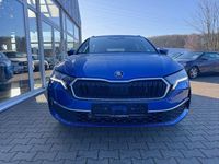 Neu Skoda Octavia Selection 150 PS (110 kW) 2025 Blau Kombi