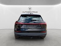 Gebraucht Audi e-tron 230 kW (313 PS) 2022 Schwarz SUV