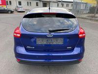 Używany Ford Focus Titanium 125 KM (91 kW) 2015 Niebieski Sedan/Limuzyna