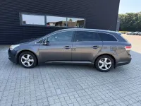 Gebraucht Toyota Avensis Sol 147 PS (108 kW) 2011 Grau Kombi