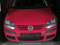 Second-hand VW Golf IV 115 CP (84 kW) 2004 Roșu Hatchback
