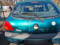 Gebraucht Ford Fiesta 60 PS (44 kW) 2001 Grün Kleinwagen