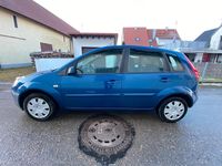 Gebraucht Ford Fiesta 78 PS (57 kW) 2008 Blau Kleinwagen