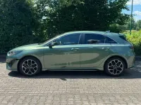 Gebraucht Kia Ceed GT-Line 140 PS (102 kW) 2025 Experice green metallic Kleinwagen