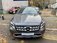 Gebraucht Mercedes GLA250 Progressive 211 PS (155 kW) 2017 Grau SUV
