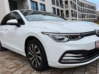 Gebraucht VW Golf VIII Active 131 PS (96 kW) 2022 Weiß Limousine