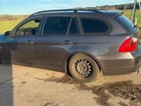 Gebraucht BMW 320 163 PS (119 kW) 2006 Grau Kombi