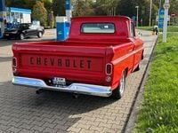 Second-hand Chevrolet C10 200 CP (147 kW) 1966 Roșu Pickup