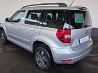 Gebraucht Skoda Yeti Joy 125 PS (91 kW) 2016 Silber SUV