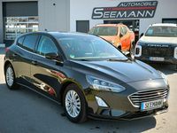 Usado Ford Focus Titanium 125 CV (91 kW) 2021 Negro Berlina