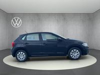 Gebraucht VW Polo Life 80 PS (58 kW) 2024 Deep black perleffekt Kleinwagen