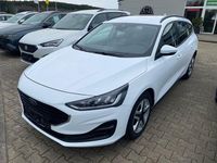 Gebraucht Ford Focus Cool & Connect 125 PS (91 kW) 2019 Weiß Limousine