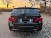 Gebraucht BMW 318 136 PS (100 kW) 2018 Schwarz Kombi