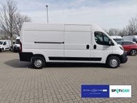 Gebraucht Peugeot Boxer 140 PS (102 kW) 2023 Weiß Van
