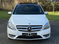Gebraucht Mercedes B180 122 PS (89 kW) 2013 Weiß Kleinwagen