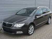 Gebraucht Skoda Superb Elegance 140 PS (102 kW) 2011 Braun Kombi