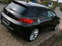 gebraucht VW Scirocco 2.0 tsi in Dark Maroon metallic