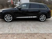 Gebraucht Audi SQ7 Ambiente 435 PS (319 kW) 2016 Schwarz SUV