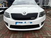 Gebraucht Skoda Octavia RS 220 PS (161 kW) 2016 Weiß Kleinwagen