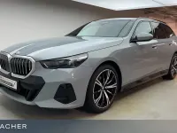 Gebraucht BMW 520 M Sport 197 PS (144 kW) 2025 Grau Limousine