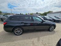 Gebraucht BMW 320 Advantage 190 PS (139 kW) 2020 Black sapphire metallic Kombi