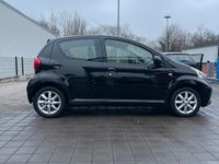 Gebraucht Toyota Aygo 68 PS (50 kW) 2007 Schwarz Kleinwagen