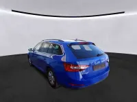 Gebraucht Skoda Superb Ambition 150 PS (110 kW) 2022 Energyblau Kombi