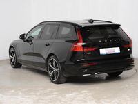 Gebraucht Volvo V60 Plus 310 PS (228 kW) 2023 Schwarz Kombi