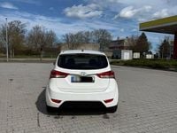 Gebraucht Hyundai ix20 125 PS (91 kW) 2014 Weiß Kleinwagen