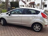 gebraucht Ford Fiesta 1,25 60kW/Klima/SHZ/FreiSpr/HU+Reifen neu