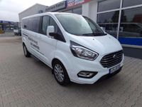 Gebraucht Ford Tourneo Titanium 150 PS (110 kW) 2023 Frostweiß Van / Kleinbus