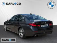 Gebraucht BMW 520 Sport Line 184 PS (135 kW) 2023 Grau Limousine