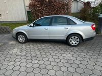 Używany Audi A4 131 KM (96 kW) 2002 Srebrny Sedan/Limuzyna