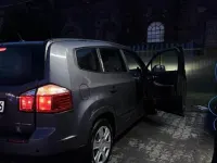 Gebraucht Chevrolet Orlando 110 PS (80 kW) 2012 Grau Van / Kleinbus